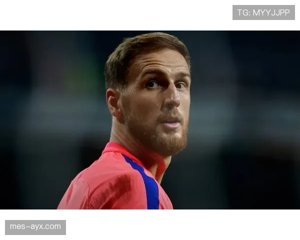 奥布拉克神勇扑救助球队锁定关键胜局，状态强势回暖