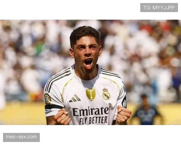 巴尔韦德家庭生活揭秘:展现温馨日常与球场外的另一面 巴尔韦德家庭生活揭秘:展现温馨日常与球场外的另一面